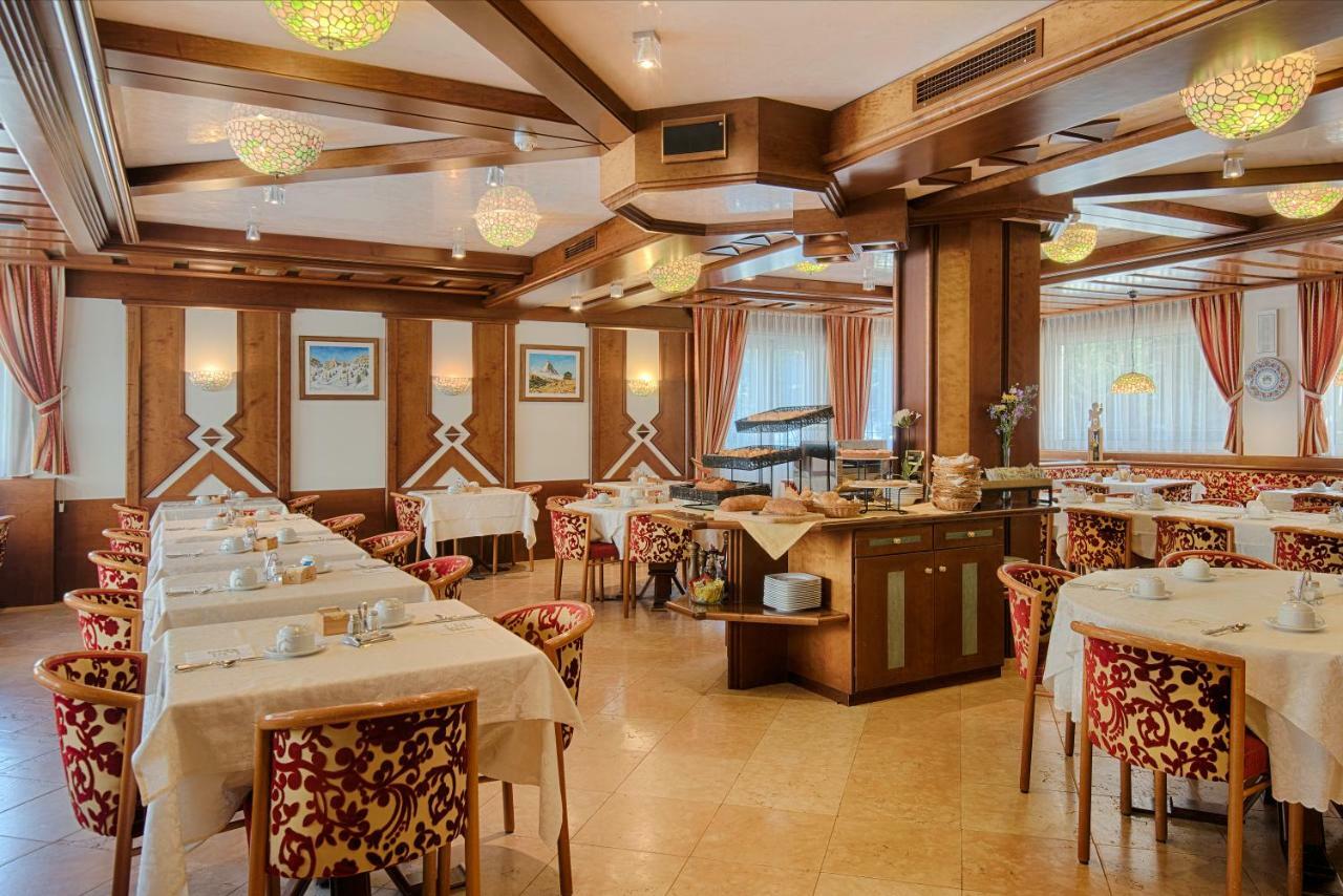 Hotel Malita Arabba Bagian luar foto