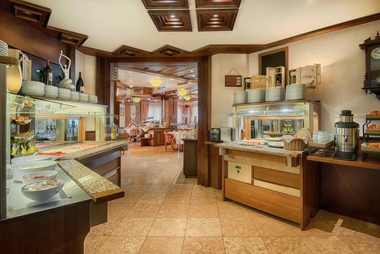 Hotel Malita Arabba Bagian luar foto