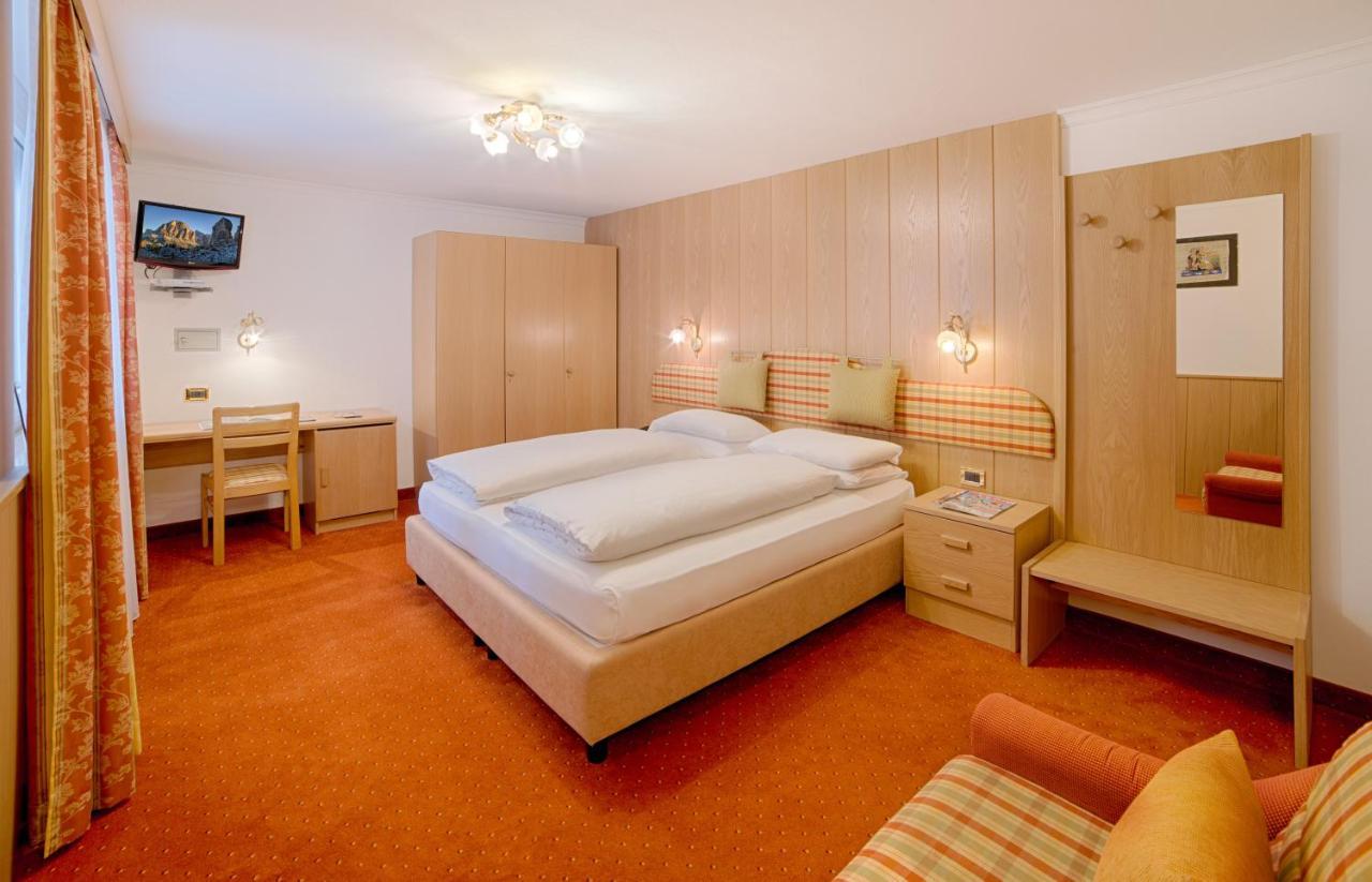 Hotel Malita Arabba Bagian luar foto