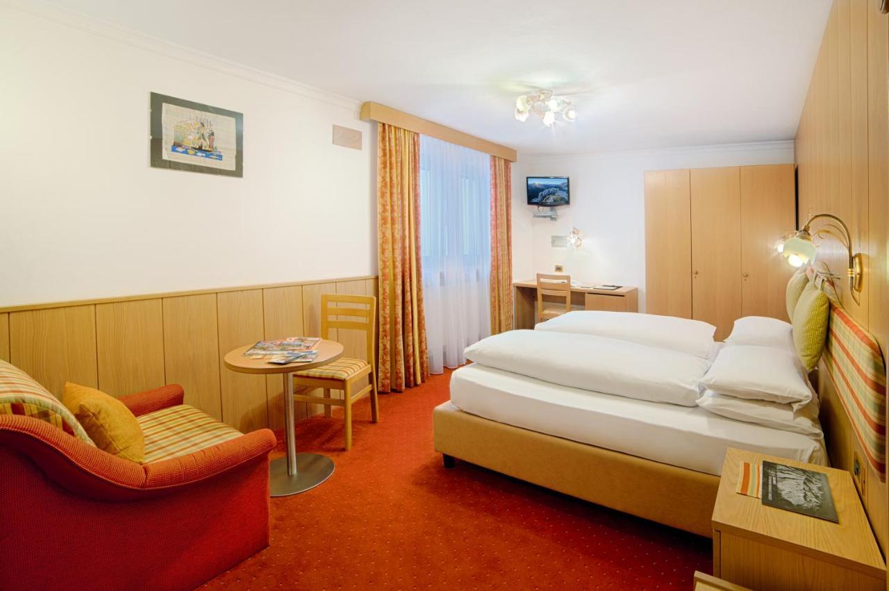 Hotel Malita Arabba Bagian luar foto